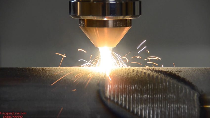 Máy cắt laser fiber kim loại