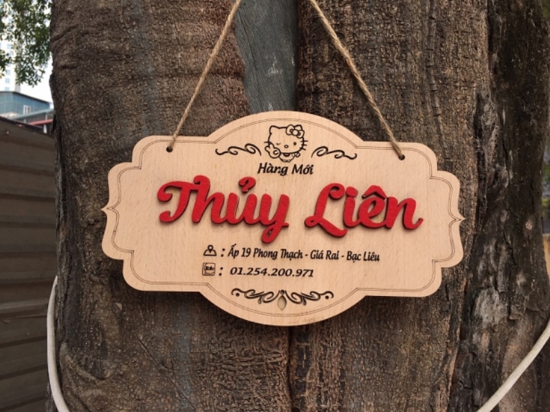 biển quảng cáo gỗ khắc bằng laser tại Tùng Giang